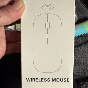 Silver Wireless Mouse